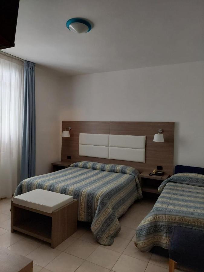 Hotel Patrizia Marina di Massa Exteriér fotografie