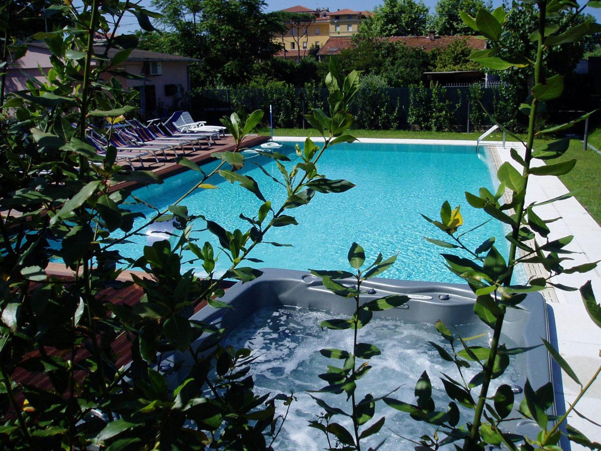 Hotel Patrizia Marina di Massa Exteriér fotografie
